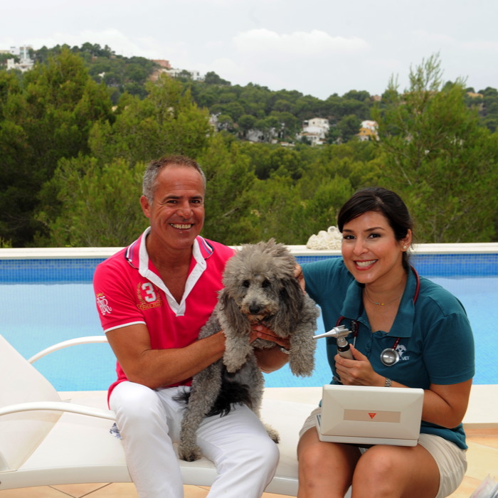 Tierarztin-Isabel-Levy73